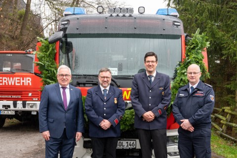 Neues „Mittleres Löschfahrzeug“ für Freiwillige Feuerwehr Elleringhausen feierlich eingeweiht